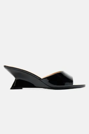 Baddie On The Go Wedges - Black