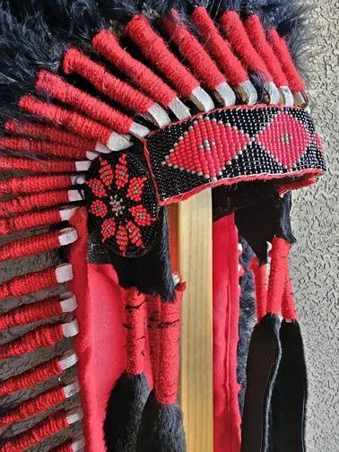 Black Barred Half Trailer Warbonnet