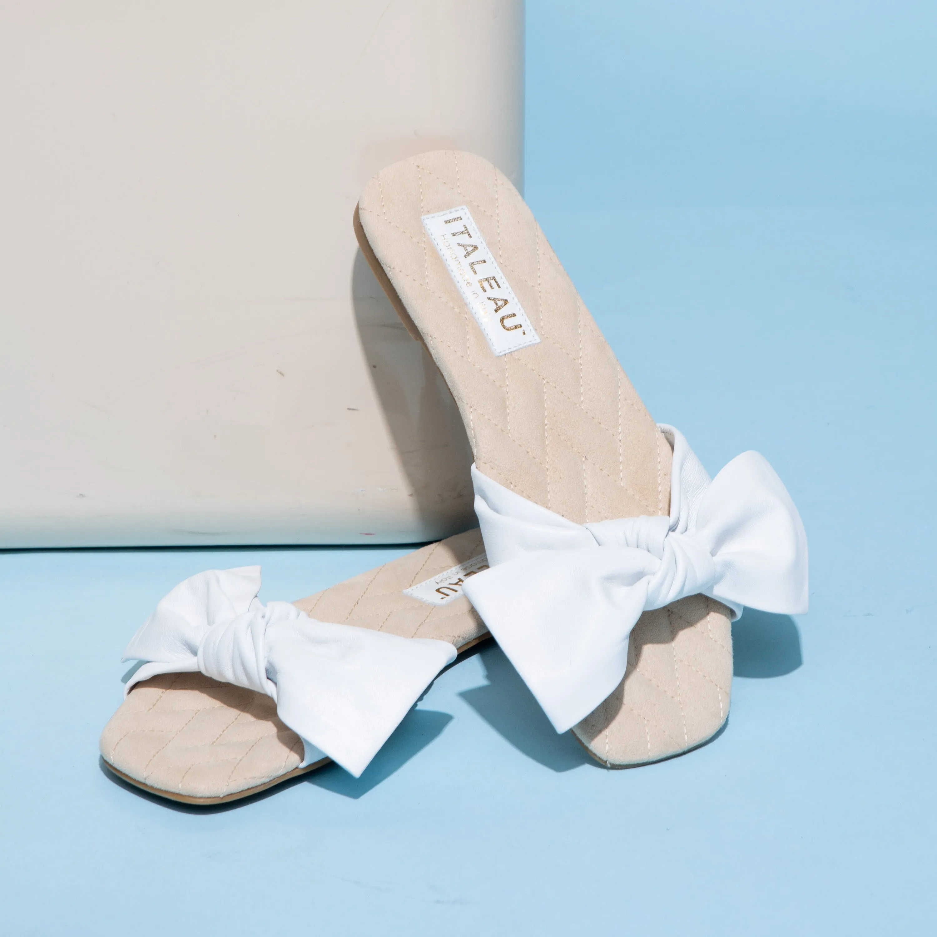 Dona Bow Slide - FINAL SALE