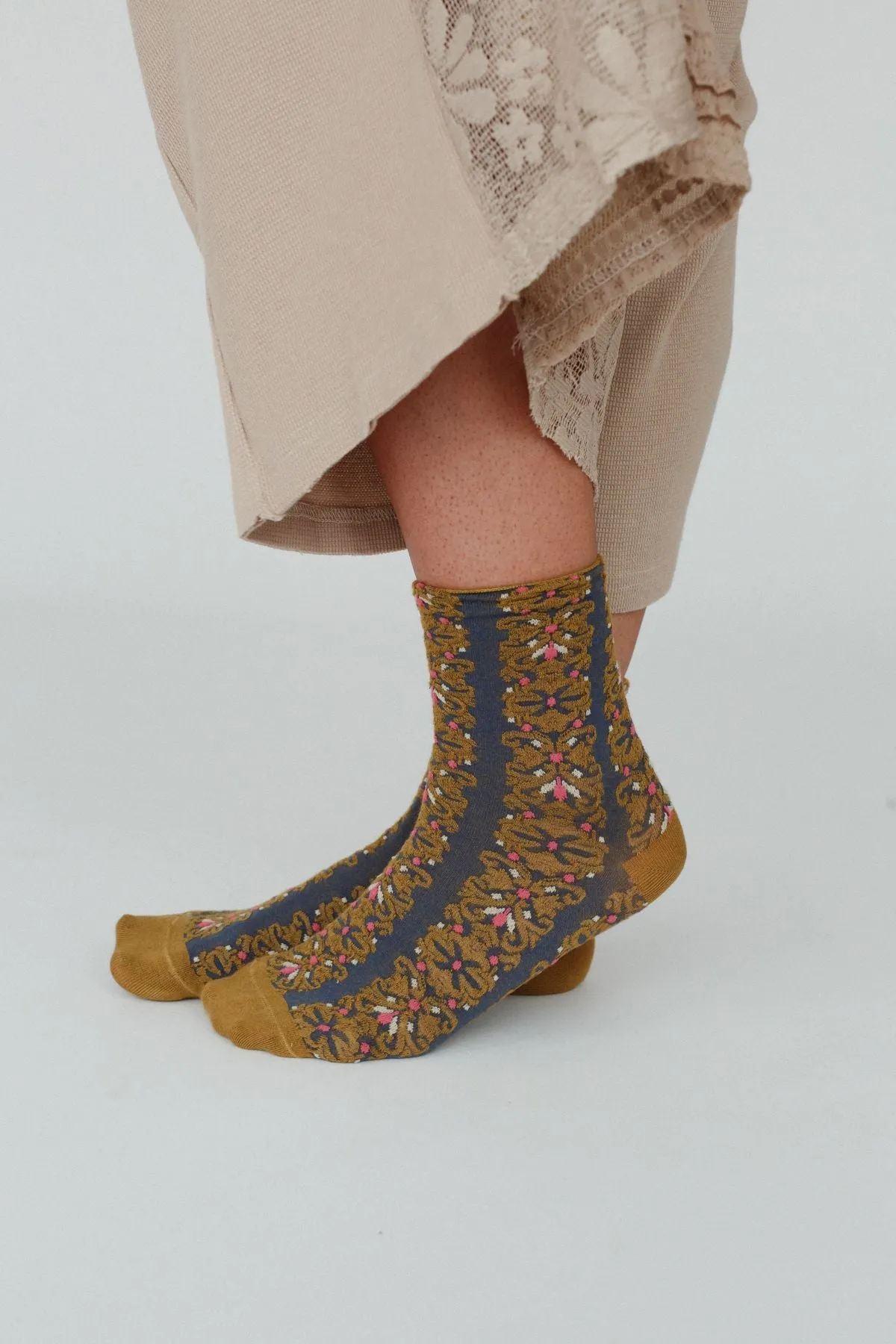 Garden Stitch Socks - Mustard