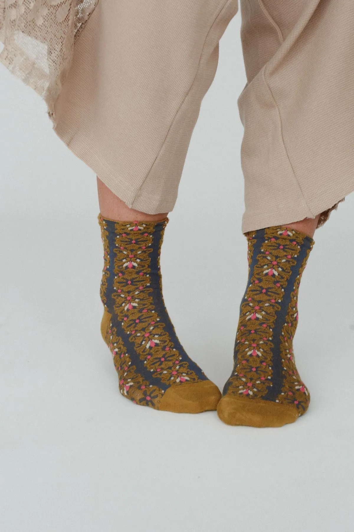 Garden Stitch Socks - Mustard
