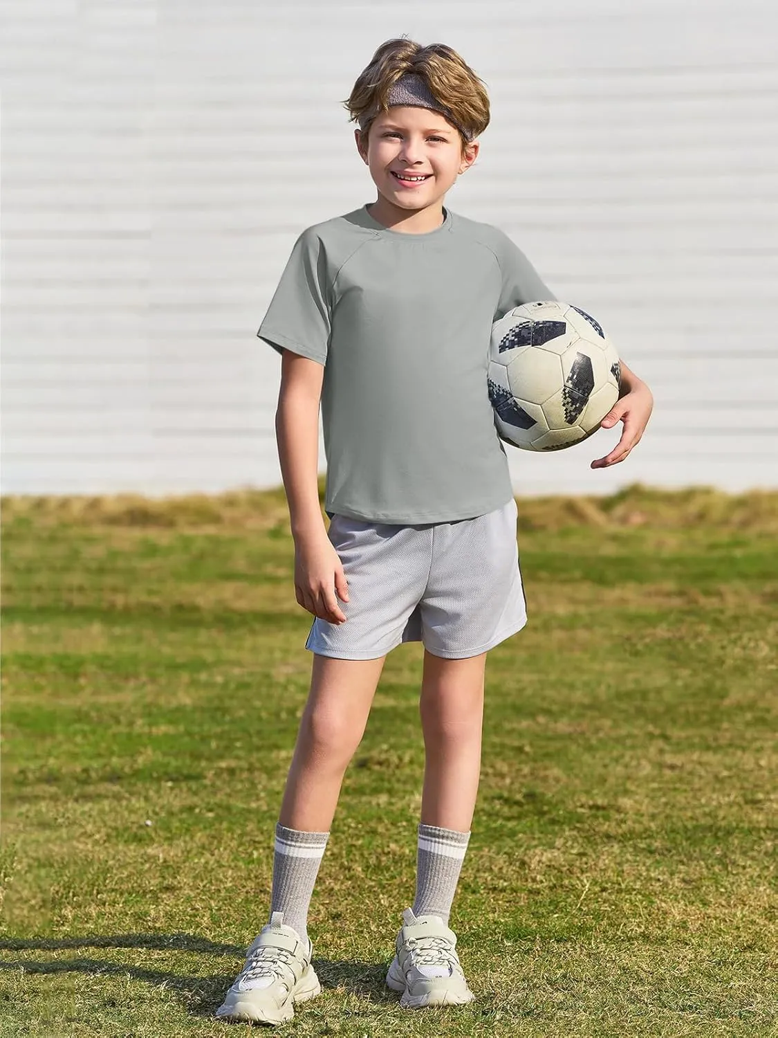 Haloumoning Boys Short Sleeve Athletic T-Shirts Kids Basic Quick Dry Lightweight Performance Tees 5-14 Years