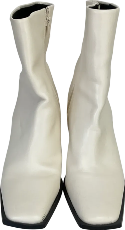 H&M White Wide Fit Reach Set Back Mid Heel Boots In Off-white UK 6 EU 39 
