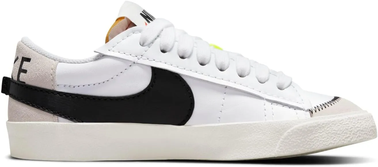 Nike Women's Blazer Low '77 Jumbo Trainers