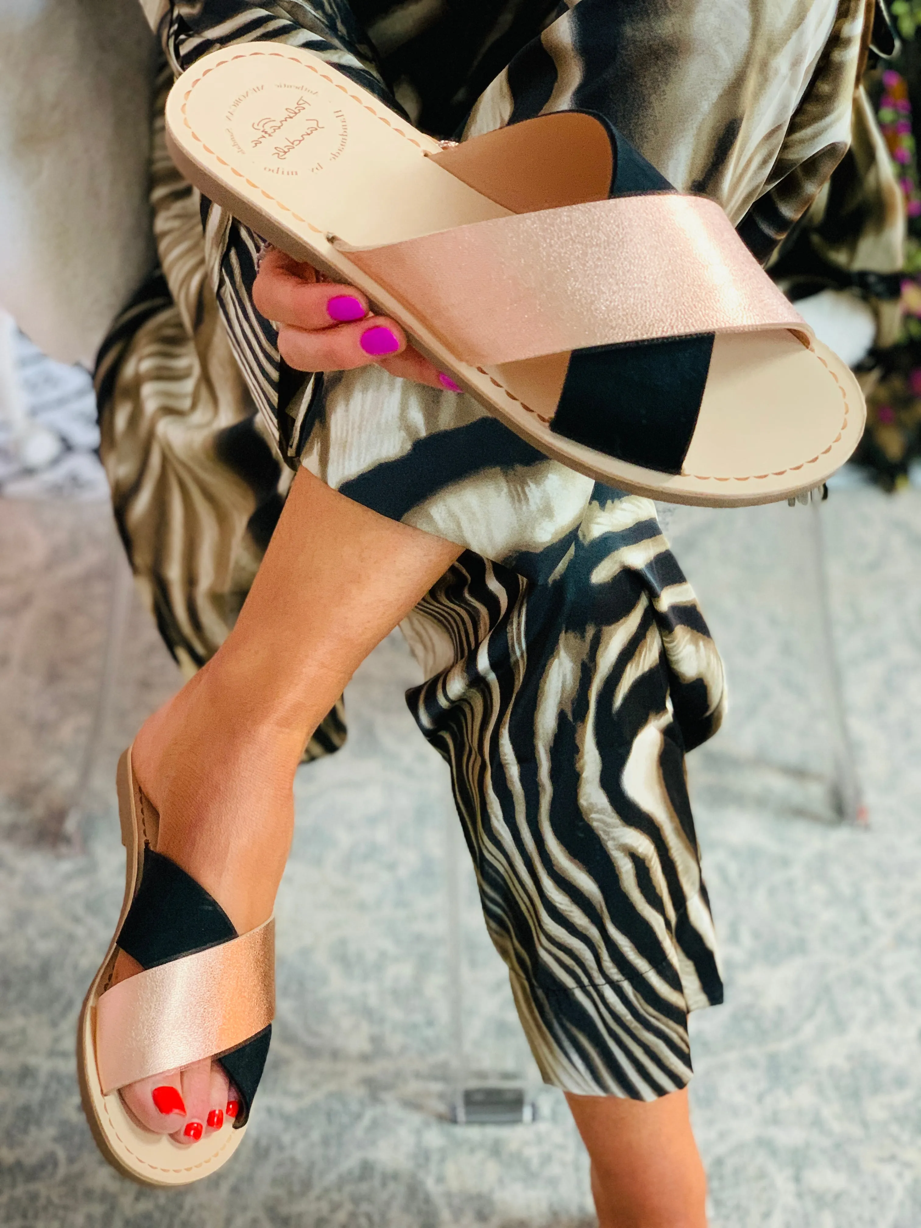 Onyx Crossover Slide