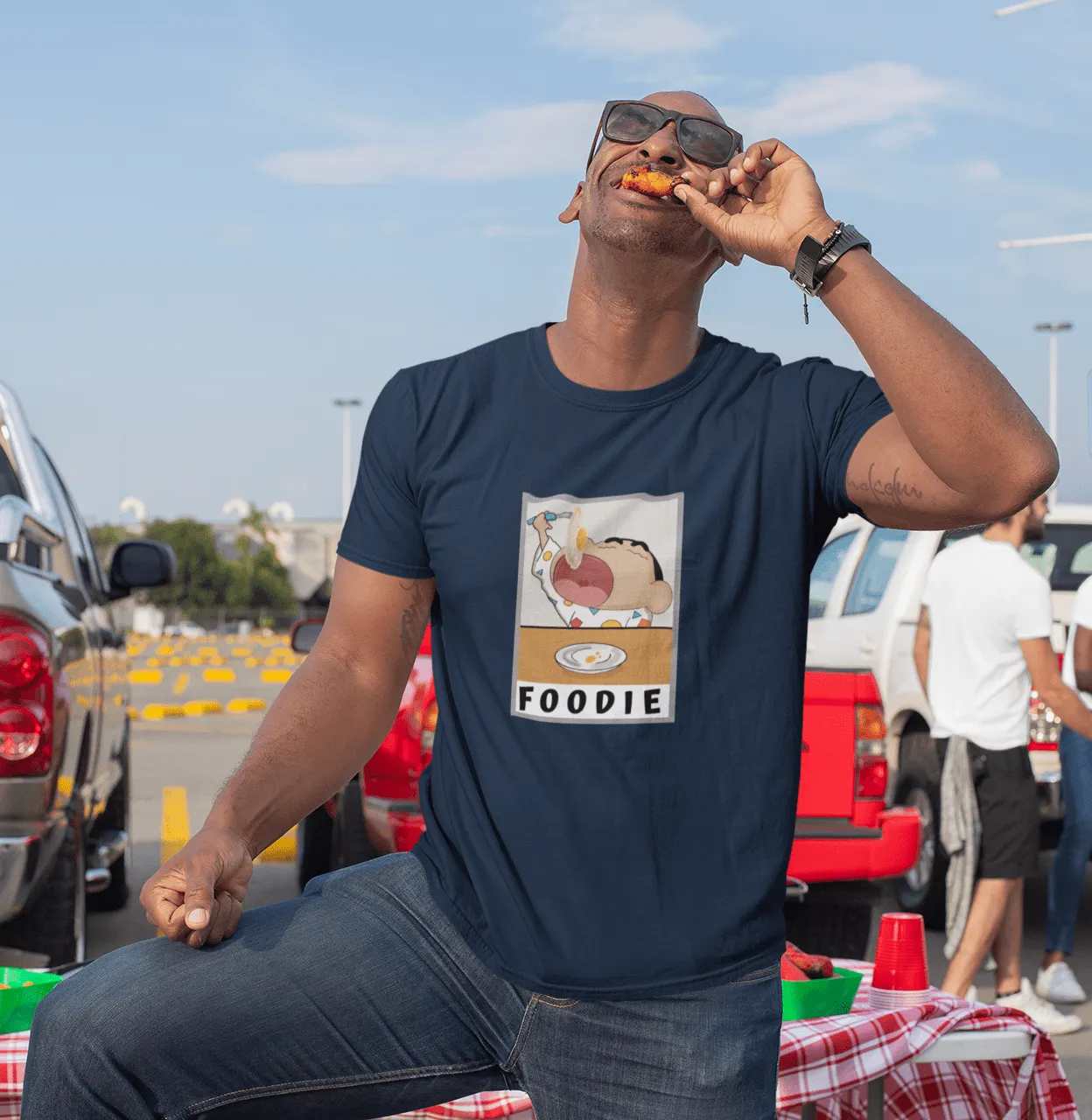 "FOODIE"- SHINCHAN : HALFSLEEVE T-SHIRTS