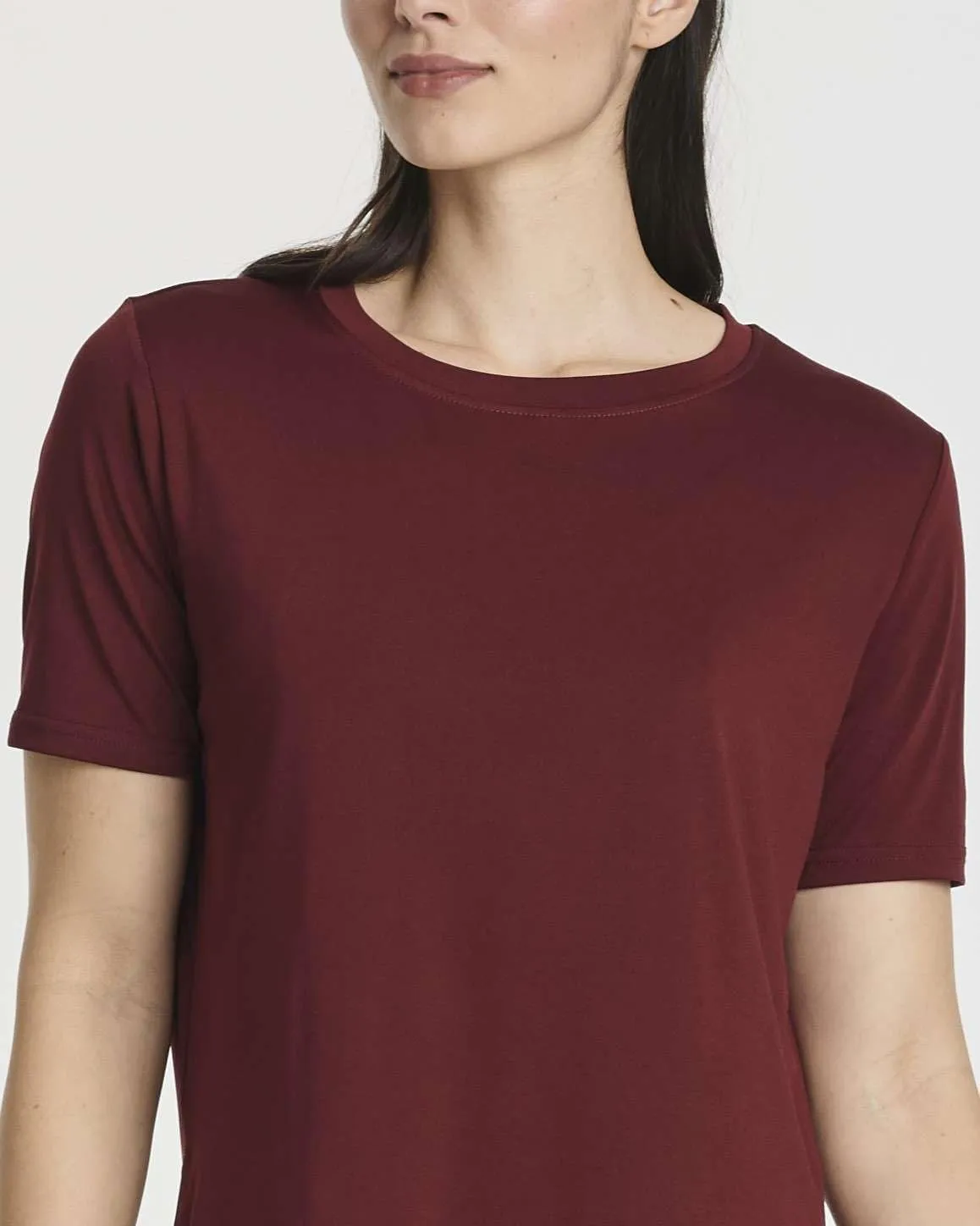 Real Essentials 5 Pack: Women's Short Sleeve Active Workout T-Shirts - Dry Fit Gym Tops with Split Hem (Plus Sizes)