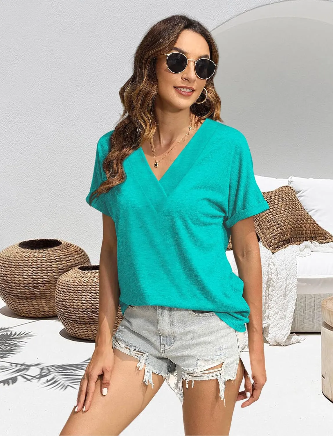 T Shirts Short Sleeve V Neck Tees Womens Tops Beach Vacation Fashion Clothes 2025 Casual Summer Spring Outfits