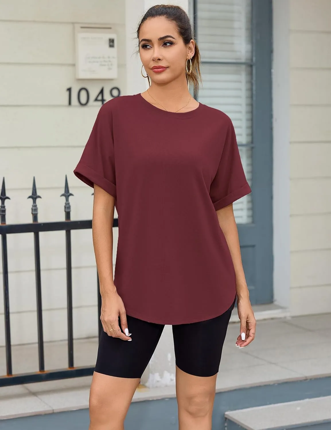 Totatuit Women Oversized Tshirts Casual Crew Neck Rolled Short Sleeve Basic Tee Shirts Cute Loose Summer Tops Workout Clothes