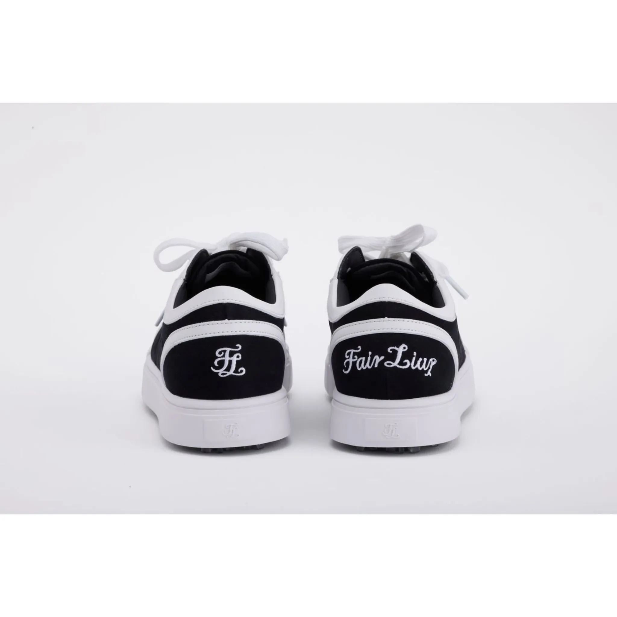 TWO-WAY GOLF SHOES