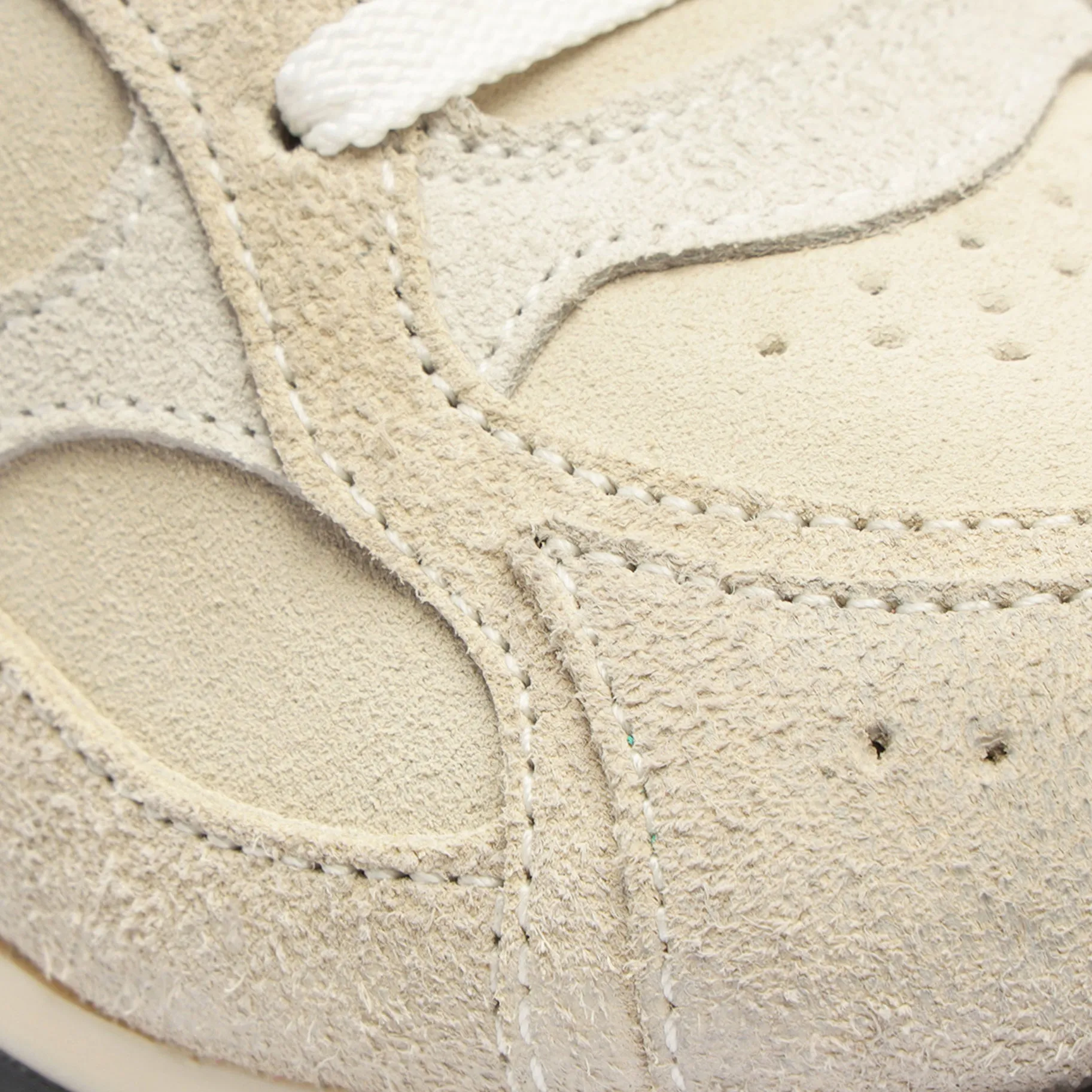Wave 70 Suede Sneaker